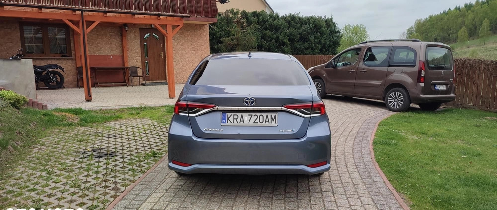 Toyota Corolla cena 75000 przebieg: 176813, rok produkcji 2019 z Kórnik małe 154